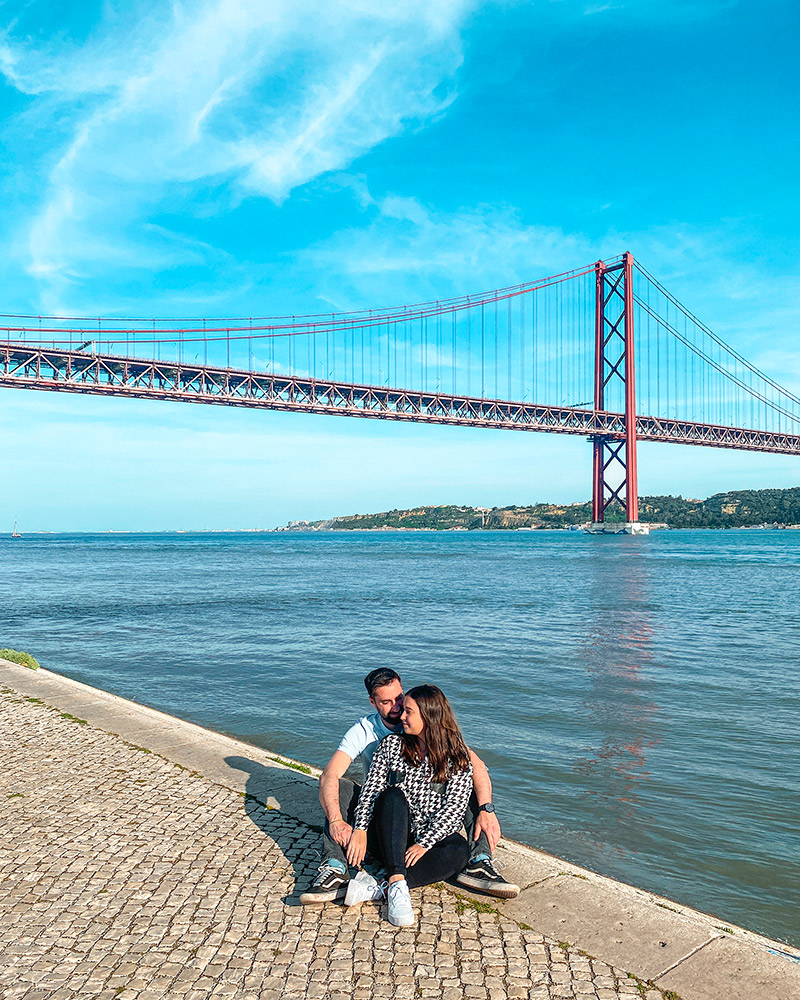 El Puente 27 de Abril un imprescindible que ver y hacer en Lisboa